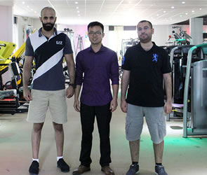 科威特客户来中国365英国上市官方网站进口健身房器材