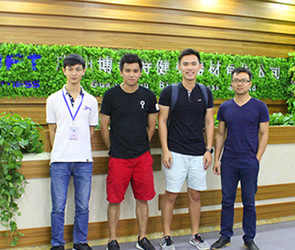 健身器械出口到委内瑞拉 客户来中国采购英国上市公司官网365智能商用健身设备