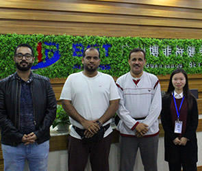 沙特阿拉伯客户到中国进口英国上市公司官网365健身器材