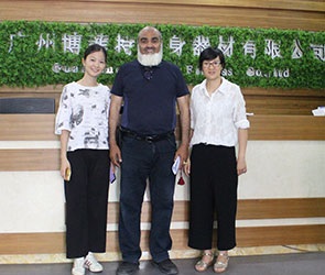 沙特客户来中国进口英国上市公司官网365健身器材