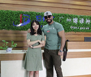 埃及客户再次来中国采购英国上市公司官网365健身器材