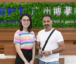 沙特阿拉伯来中国采购英国上市公司官网365品牌商用健身器材