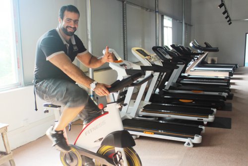 沙特客户来公司验货留影