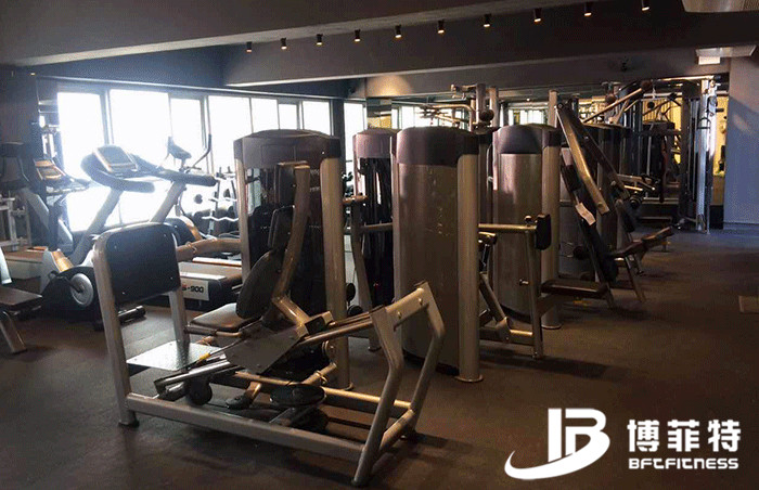 英国上市公司官网365健身器材案例 香港客户的健身房图片